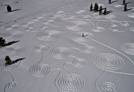Круги на снегу