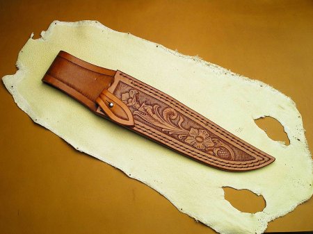 Узоры на кожаных ножнах