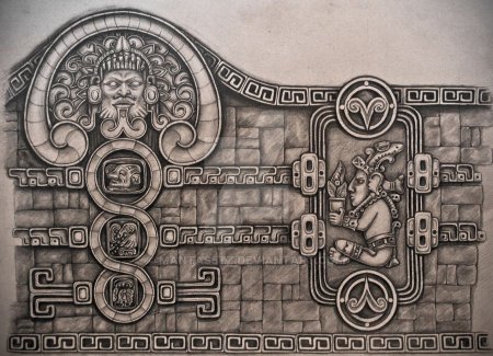 Ацтекский орнамент на стене
