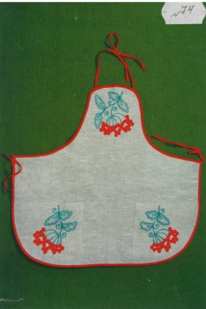 Фартук с вышивкой