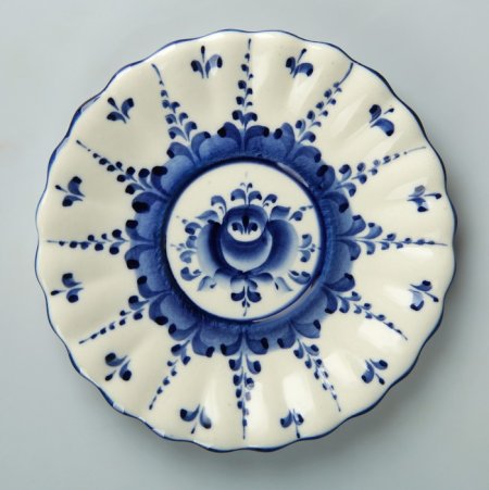 Гжельская майолика роспись