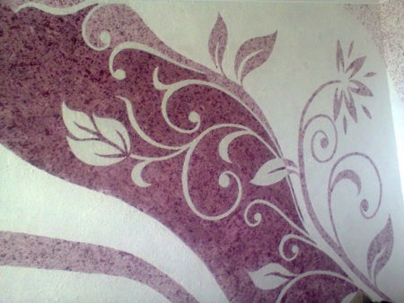 Рисунок из жидких обоев на стене