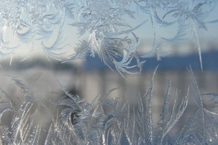 Весенние узоры на на стекло