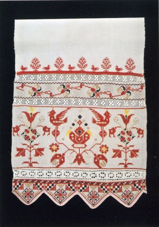 Русские узоры на полотенце