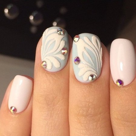 Объемный маникюр