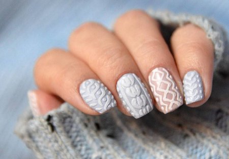 Вязаный маникюр