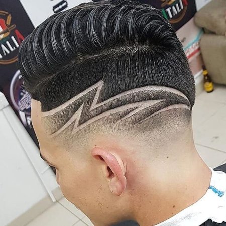 Выбритые полоски на голове