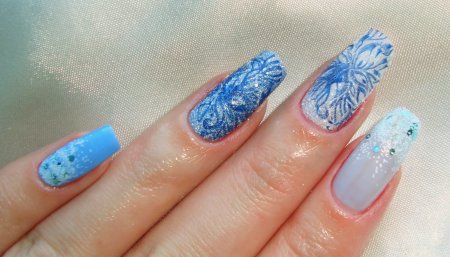 Морозный маникюр