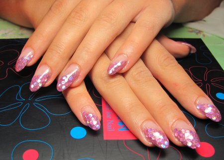 Красивые узоры на ногтях