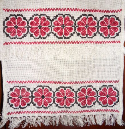 Карельская вышивка тамбурный шов