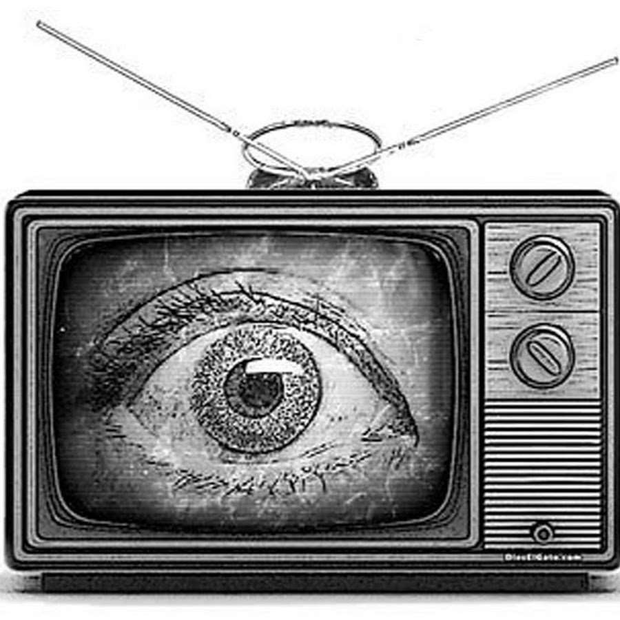Глаза на экране телевизора