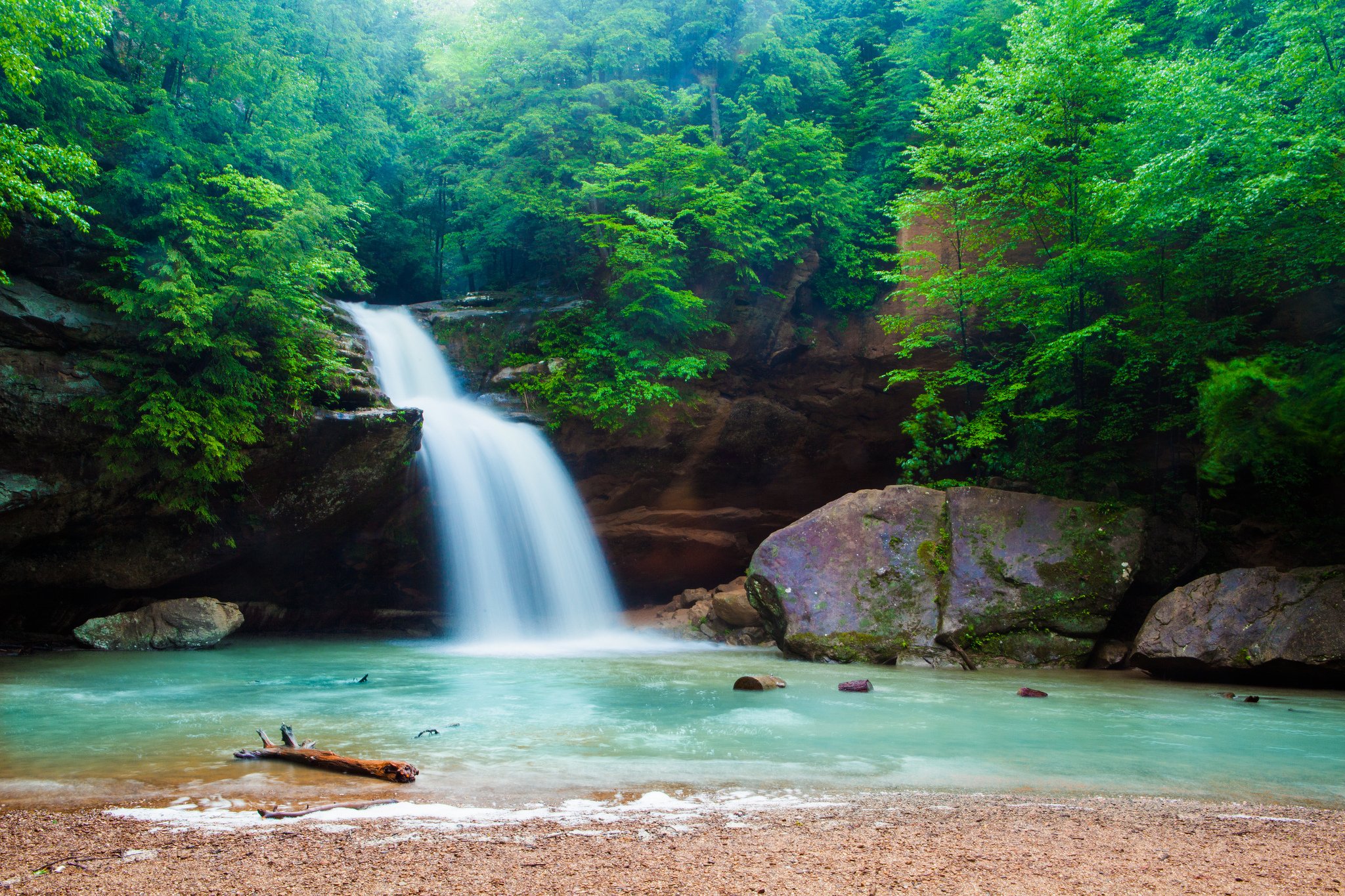 Установить на экране природу. Клонг Чао водопад. Красивые водопады. Лесной водопад. Живая природа водопады.