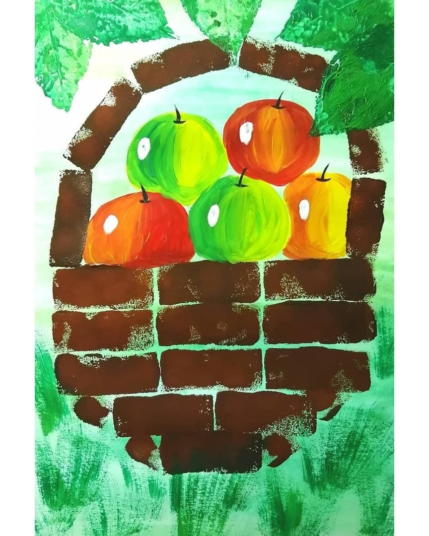 Рисование детьми яблока