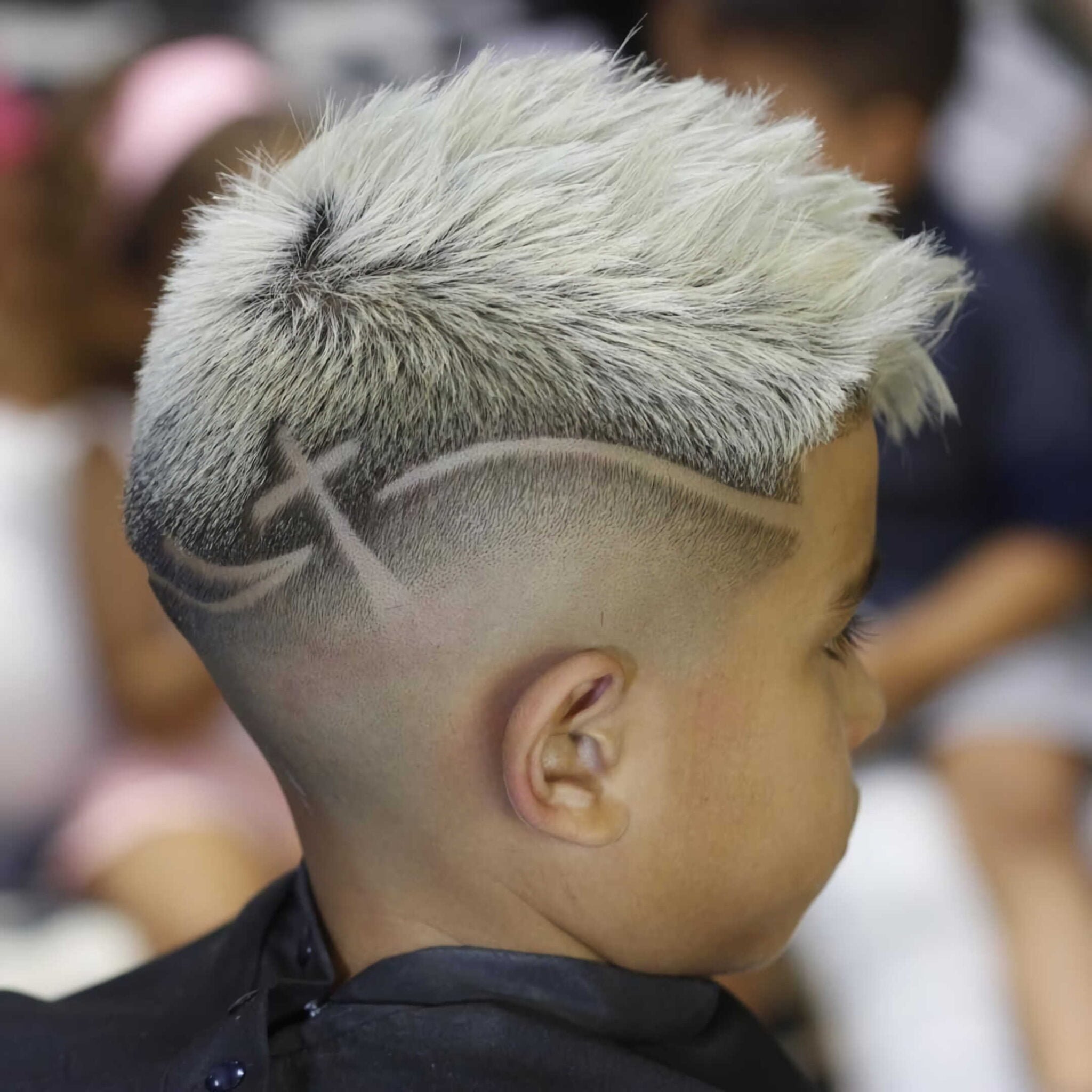 Выстриги для мальчиков на голове на светлых волосах фото