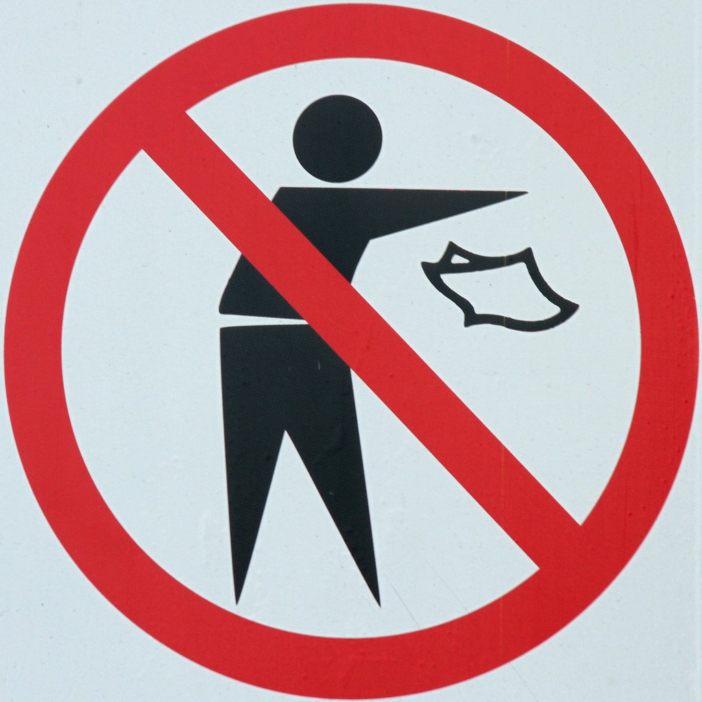 Знак «мусорить запрещено»