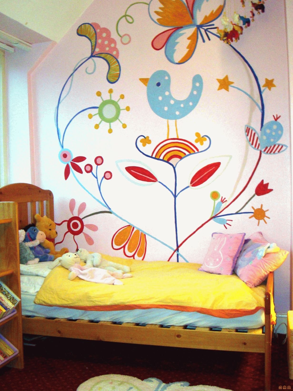 Украшение стен спальни в детском саду