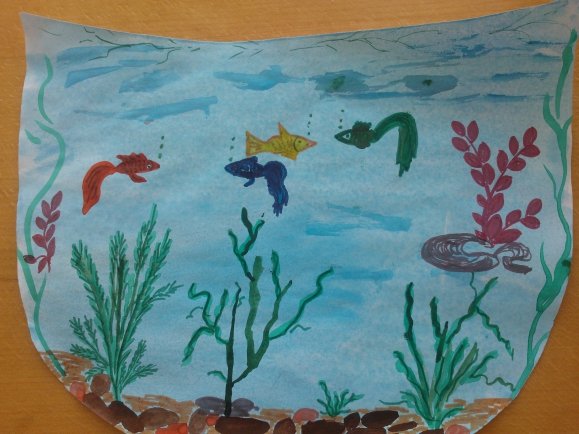 Рисования рыбки плавают в аквариуме. Аквариум рисование для детей. Рисование на тему аквариум. Рисование для детей рыбки в аквариуме. Аквариум рисунок для детей.