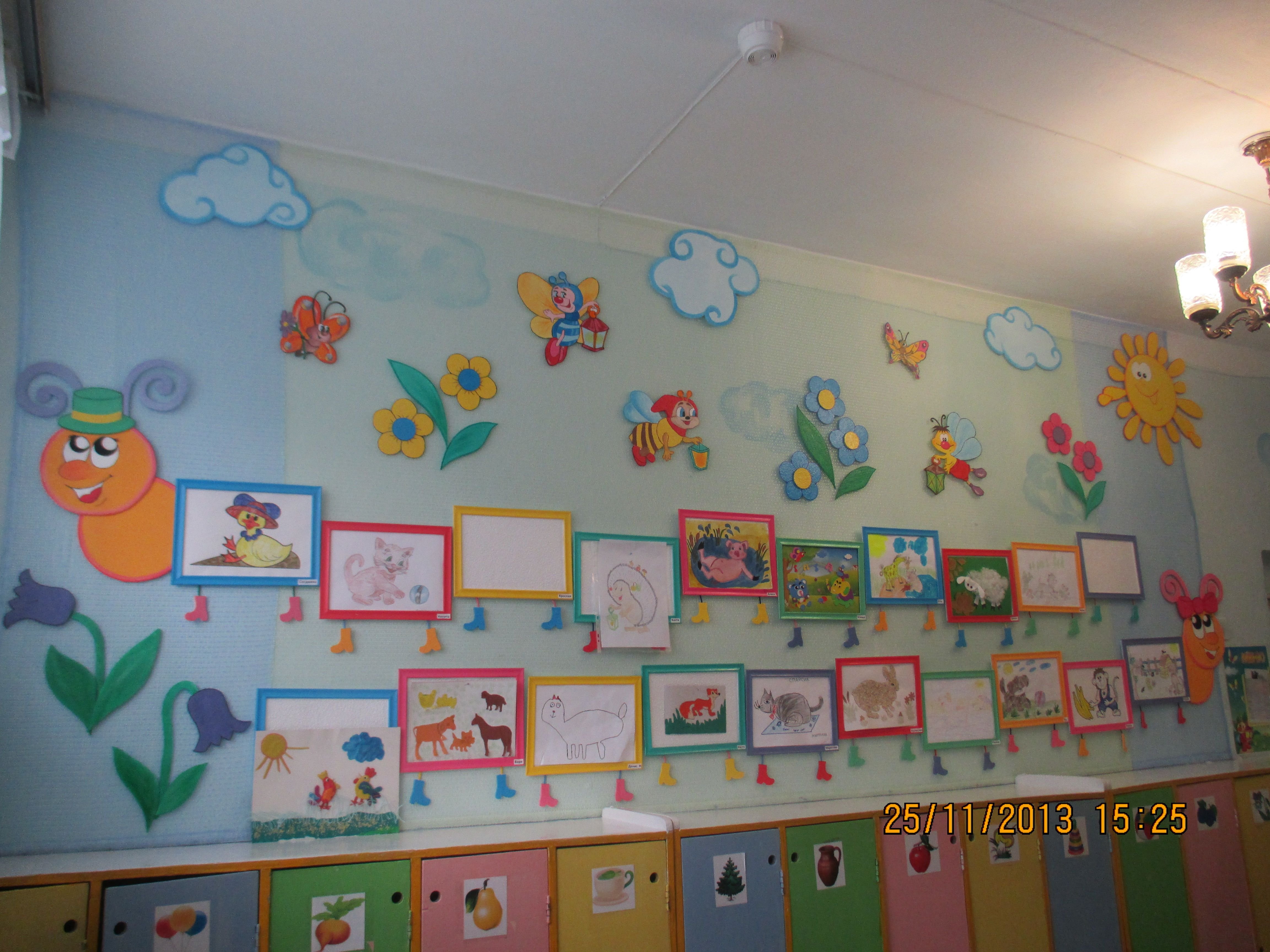 Украшение приемной стены в детском саду