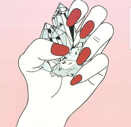 Нарисованные руки с маникюром