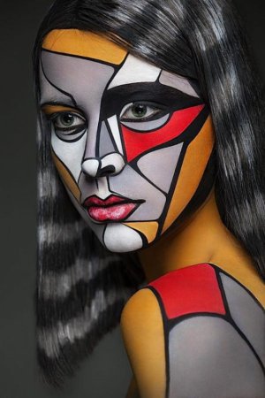 Авангардный боди-пейнтинг