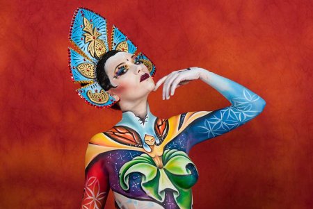 Современный боди арт