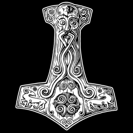 Мьельнир молот тора тату