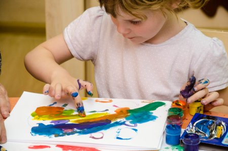 Изотерапия для детей с аутизмом