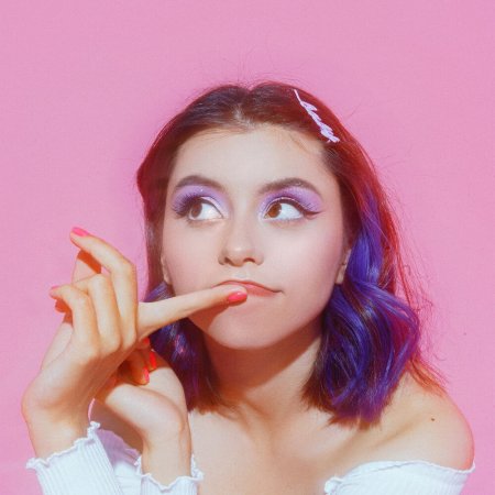 Дора певица