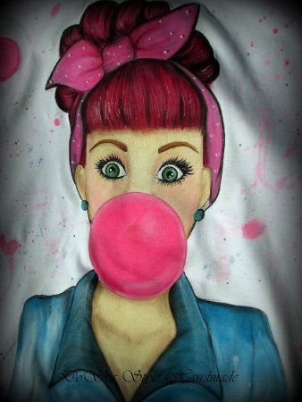 Картина девушка с жвачкой