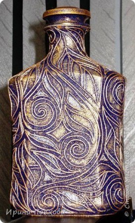 Декор бутылок жгутиком из салфеток