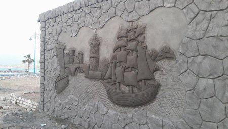 Барельеф сбоку