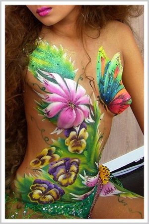 Иллюстрации в стиле ню