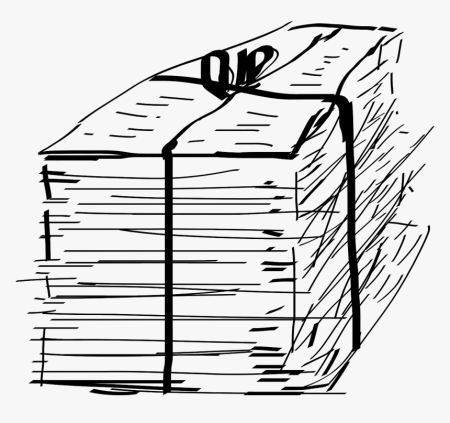 Стопка бумаг на прозрачном фоне