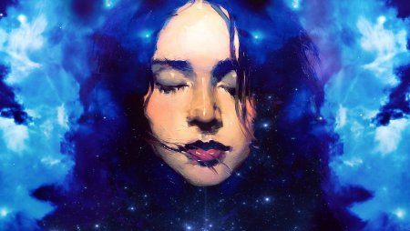 Космическая девушка