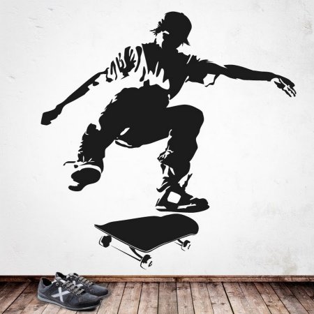 Силуэт человека на скейте