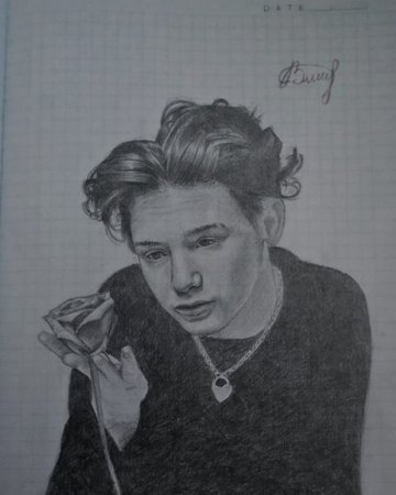 Портрет Пейтон мурмиер карандашом