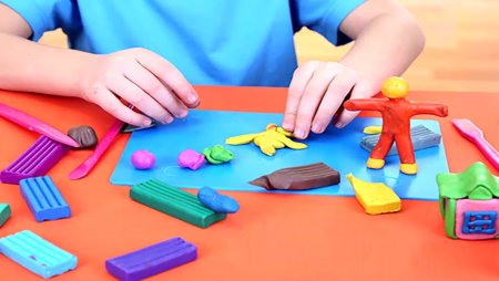 Лепим с пластилина с детьми