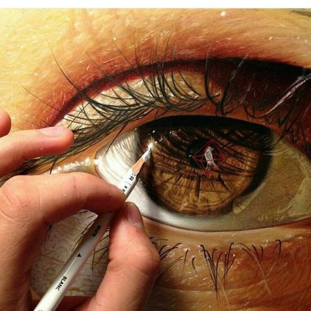 Карие глаза арт