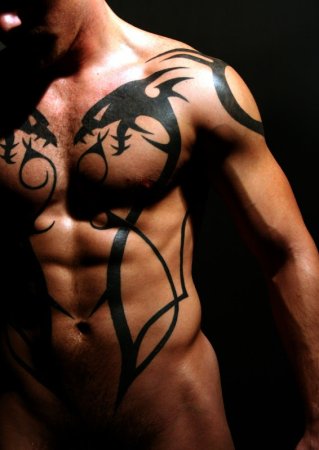 Мужской бодиарт