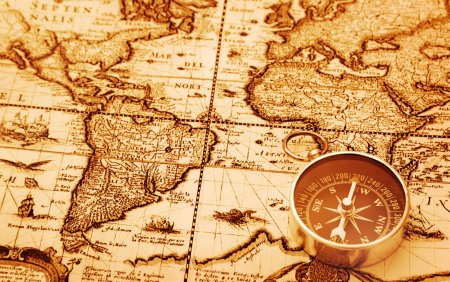 Старинные морские карты