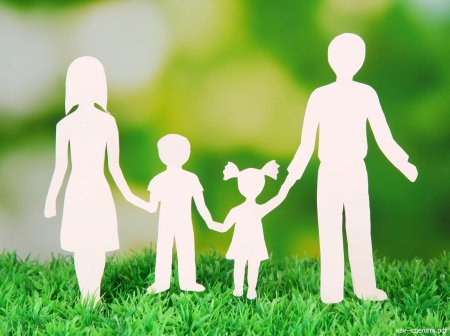 Силуэты семьи с детьми