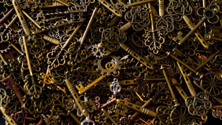 Много ключей