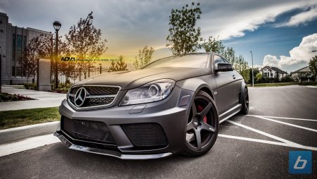 Mercedes Benz s63 AMG
