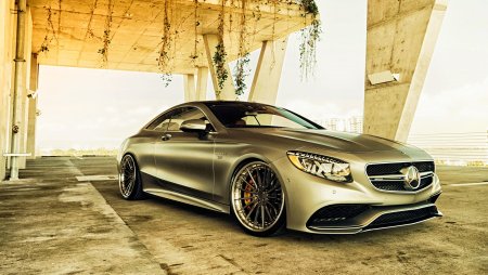 Mercedes Benz CLS 63 AMG черный