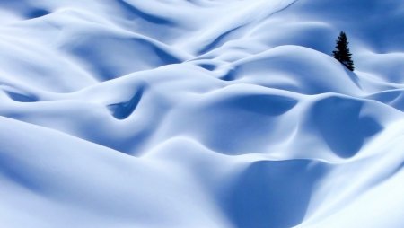 Снежные сугробы