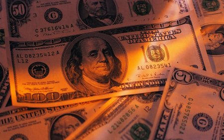 Обои на рабочий стол деньги