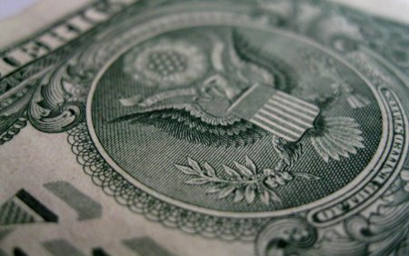 Заставка на рабочий стол деньги