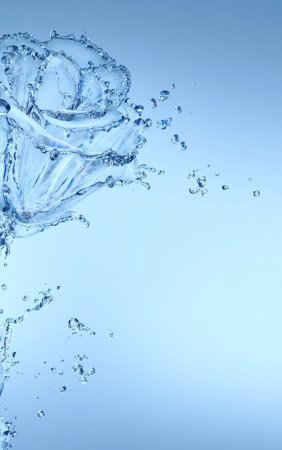 Цветной в воде