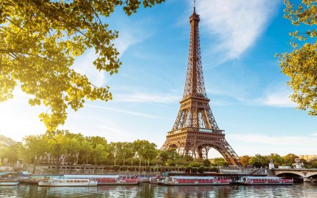 Эйфелева башня (la Tour Eiffel)