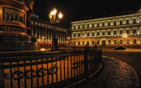 Дворцовый мост в Санкт-Петербурге
